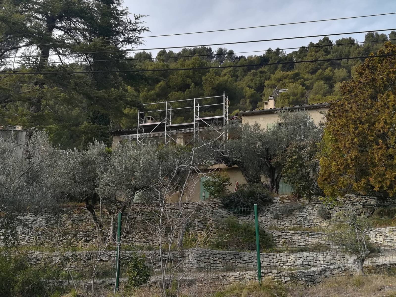 Vue d'ensemble en cours de pose