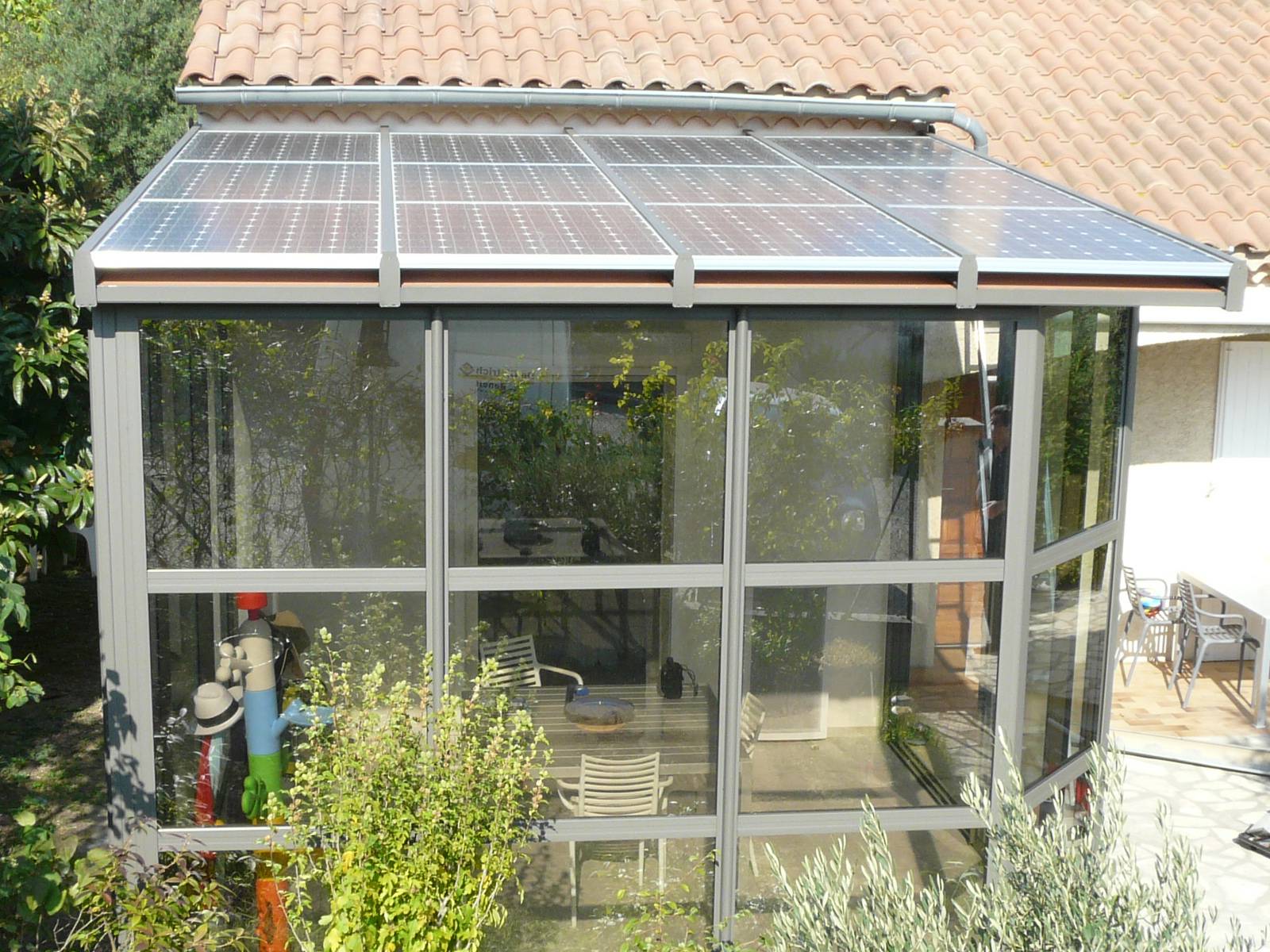 Panneaux solaires photovoltaïques / photovoltaïques / intégration toiture / solutions / économes / économes en énergie / gains financiers / l’empreinte environnementale / ASR FLUIDELEC / ERM automatismes / Vaucluse  / Provence / revente de courant / EDF /