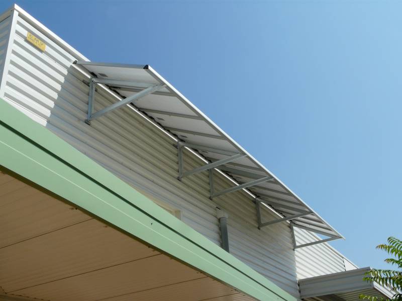 brise soleil / Solaires photovoltaïques / ERM automatismes / ASR FLUIDELEC / photovoltaïque  / Devenez producteur / Devenez consommateur / énergie électrique / empreinte environnementale / rentabiliser / investissement / matériel européen / garanties de 2