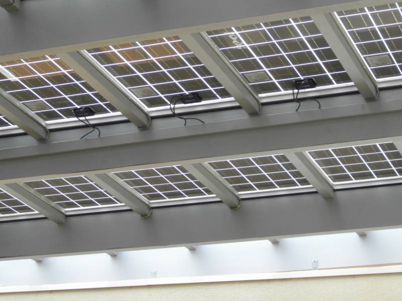 toiture en verre / Projet  / Entretien et maintenance / valoriser les grandes surfaces / Dossiers Enedis / dossiers EDF / centrales photovoltaïques / Mise en service / contrôle / Dimensionnement / centrales photovoltaïques sont renommées / Dépôt de dossie